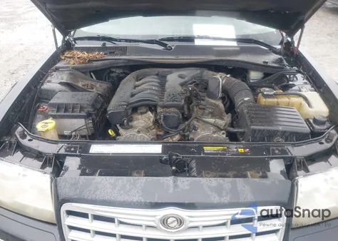 2005 Chrysler 300 Touring z USA, uszkodzony, nr VIN 2C3JA53G15H594533